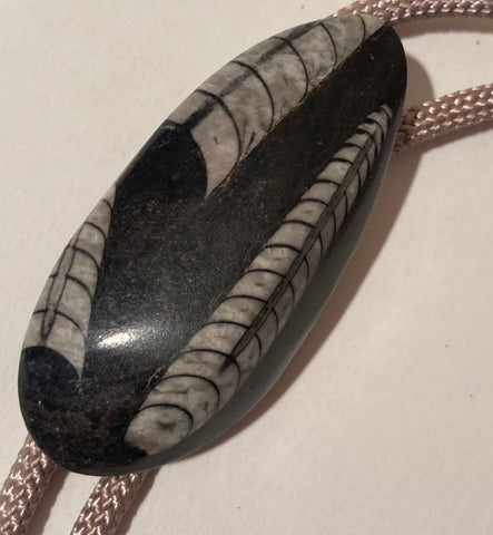 Vintage Metal Bolo Tie, Stone, Nice Tiki Looking Type Design, Nice Western Design, Quality, Heavy Duty, Made in USA, Country & Western, Cowboy, Western Wear, Horse, Apparel, Accessory, Tie, Nice Quality Fashion