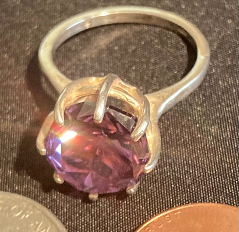 Vintage Sterling Silver Ring, 925, Nice Purple Shiny Stone, Size 7 1/2, Nice Design, Jewelry, Fashion, Finger Fun