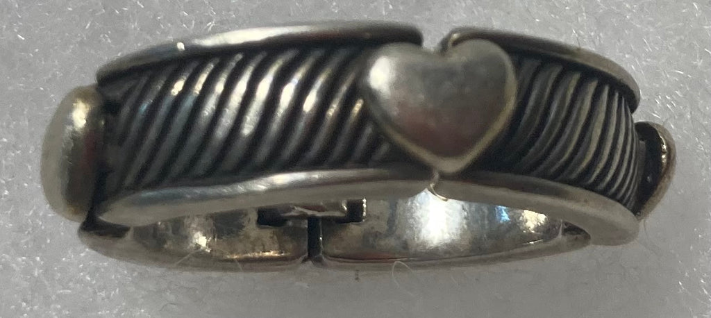 Vintage Sterling Silver Ring with Nice Hearts and It Stretches a Bit Design, Quality, Size 6, Jewelry, 0537, Accessory, 925, Clothing, Necklace, Charm, Bracelet