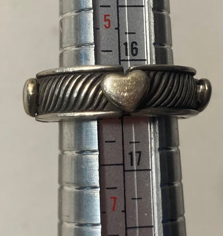 Vintage Sterling Silver Ring with Nice Hearts and It Stretches a Bit Design, Quality, Size 6, Jewelry, 0537, Accessory, 925, Clothing, Necklace, Charm, Bracelet