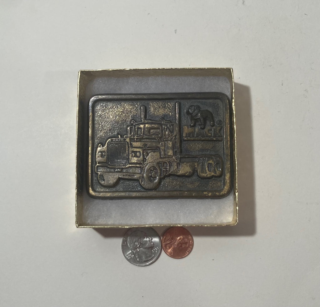 Vintage Metal Belt Buckle, Brass. Mack, Truck, Semi, 18 Wheeler, Bulldog, Trucking, Nice Western Design