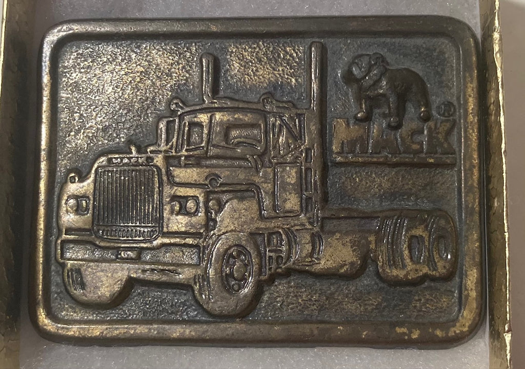 Vintage Metal Belt Buckle, Brass. Mack, Truck, Semi, 18 Wheeler, Bulldog, Trucking, Nice Western Design