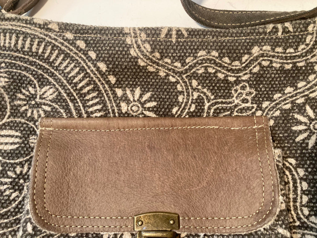Vintage Bag From Myra, Leather and More,  12 x 10", Western Style, Country and Western, Fashion, Accessory, Bag, Pouch, Purse, Carry On, Very Nice Looking