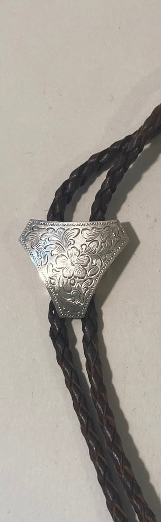 Vintage Metal Bolo Tie, Nice Silver Tri Shape Design, Nice Western Design