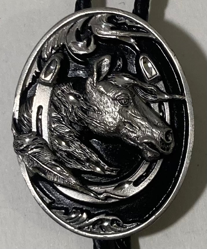 Vintage Metal Bolo Tie, Nice Horse with Horseshoe Design, Nice Western Design