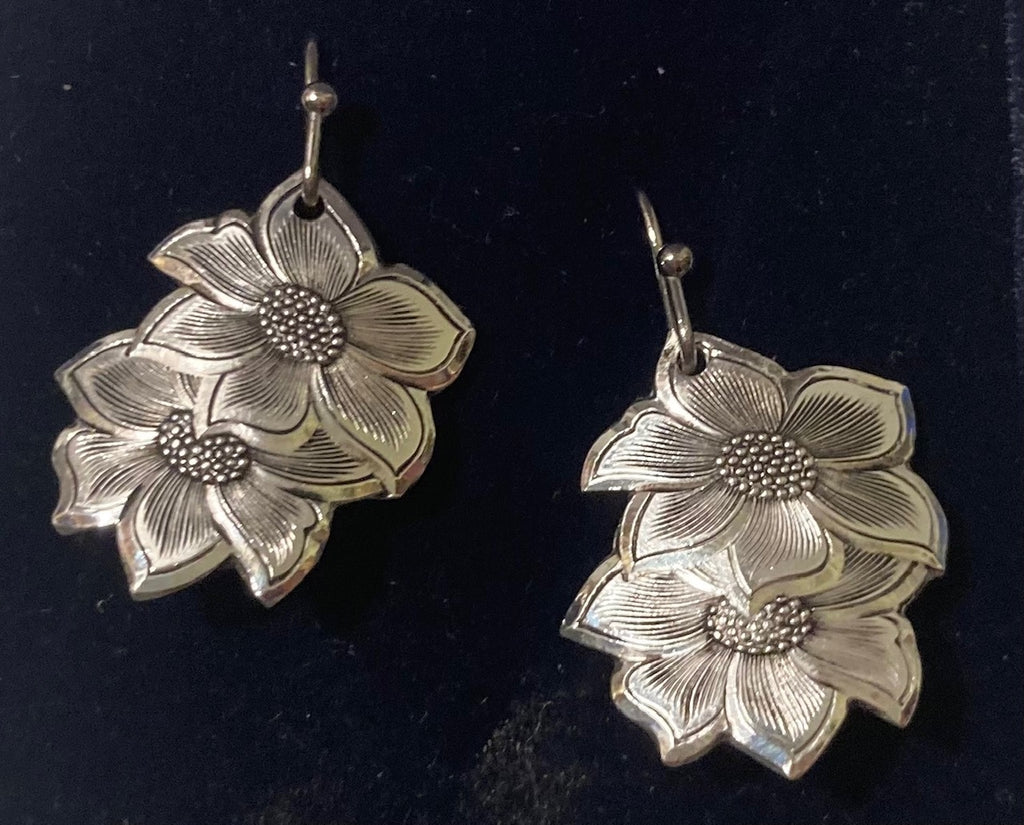 Vintage Metal Montana Silversmiths Silver Double Leafs, Leaves, Earring Set, Beautiful