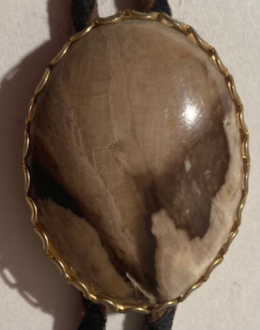 Vintage Metal Bolo Tie, Silver with Nice Brownish White Stone Design, Nice Native Design, 1 3/4" x 1 1/4", Nice Design, Quality, Heavy Duty, Made in USA, Country & Western, Cowboy, Western Wear, Horse, Apparel, Accessory, Tie, Nice Quality Fashion