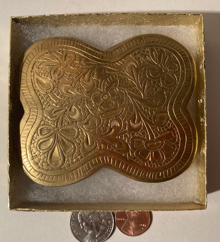 Vintage Metal Belt Buckle, Brass, Nice Design, 3 1/4" x 2 3/4", Heavy Duty, Quality, Thick Metal, Made in USA, For Belts, Fashion, Shelf Display, Western Wear, Southwest, Country, Fun, Nice