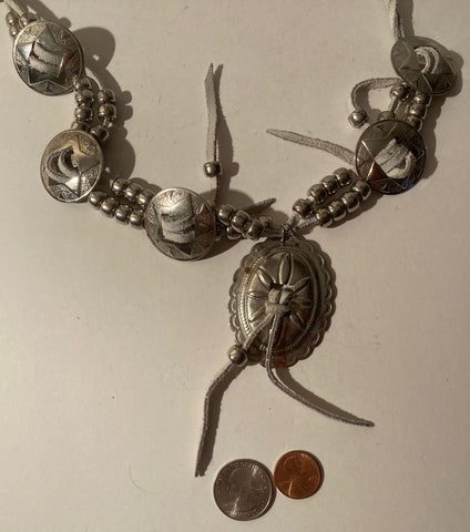 Vintage Metal Belt, Nice Metal Design, White and Silver, Accessory, Hip Bling, Quality, 58" Long, Country and Western, Western Wear, Heavy Duty, Nice, Quality, Unique, Fashion,