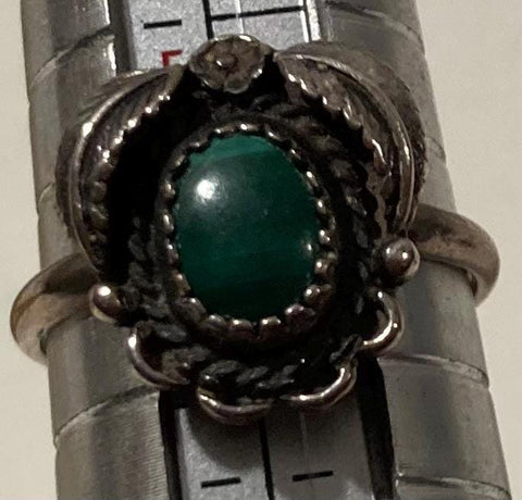 Vintage Sterling Silver Ring, Nice Green Stone Design, Size 6, Nice Design, Quality, Jewelry, Accessory, Stamped 925, Clothing