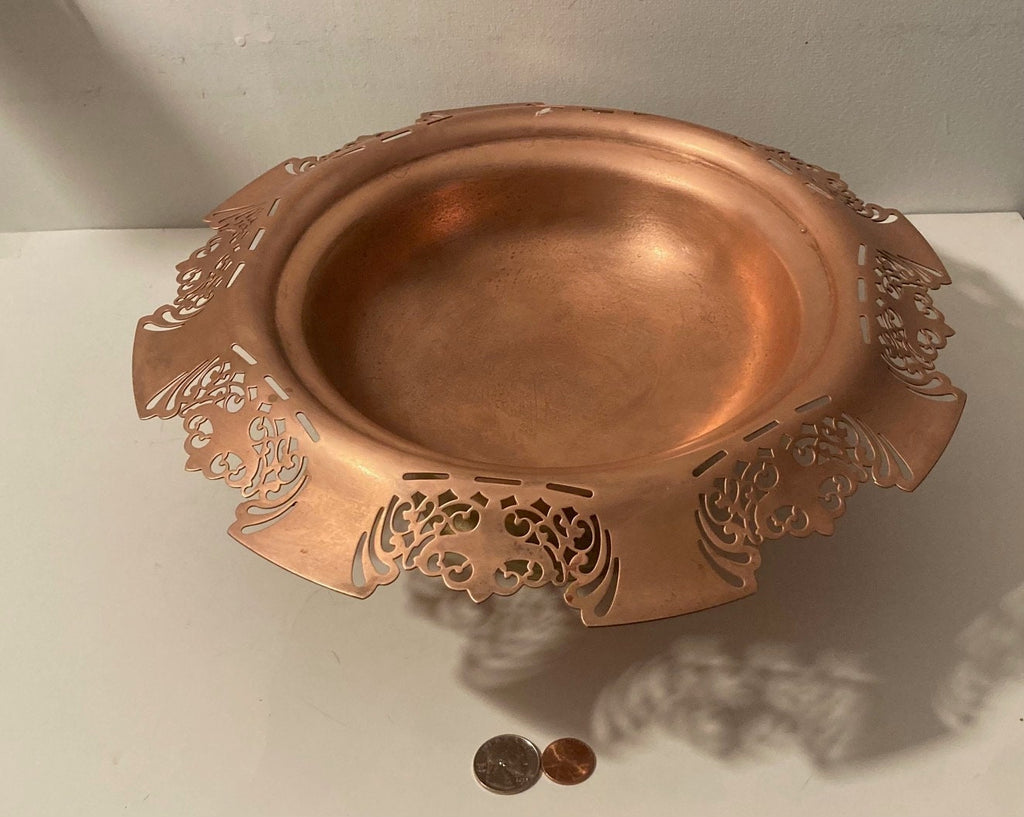 Vintage Metal Copper and Brass Fruit Bowl, Basket, Baking, Candy, Food, Heavy Duty, Thick Metal, Weighs 2 Pounds, 13" x 4 1/2", Kitchen