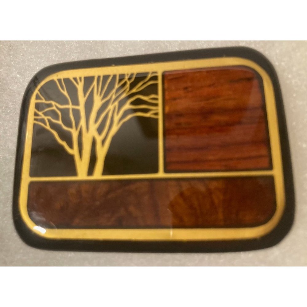 Vintage Metal Belt Buckle, Nice Thick Epoxy Design with Tree Design,