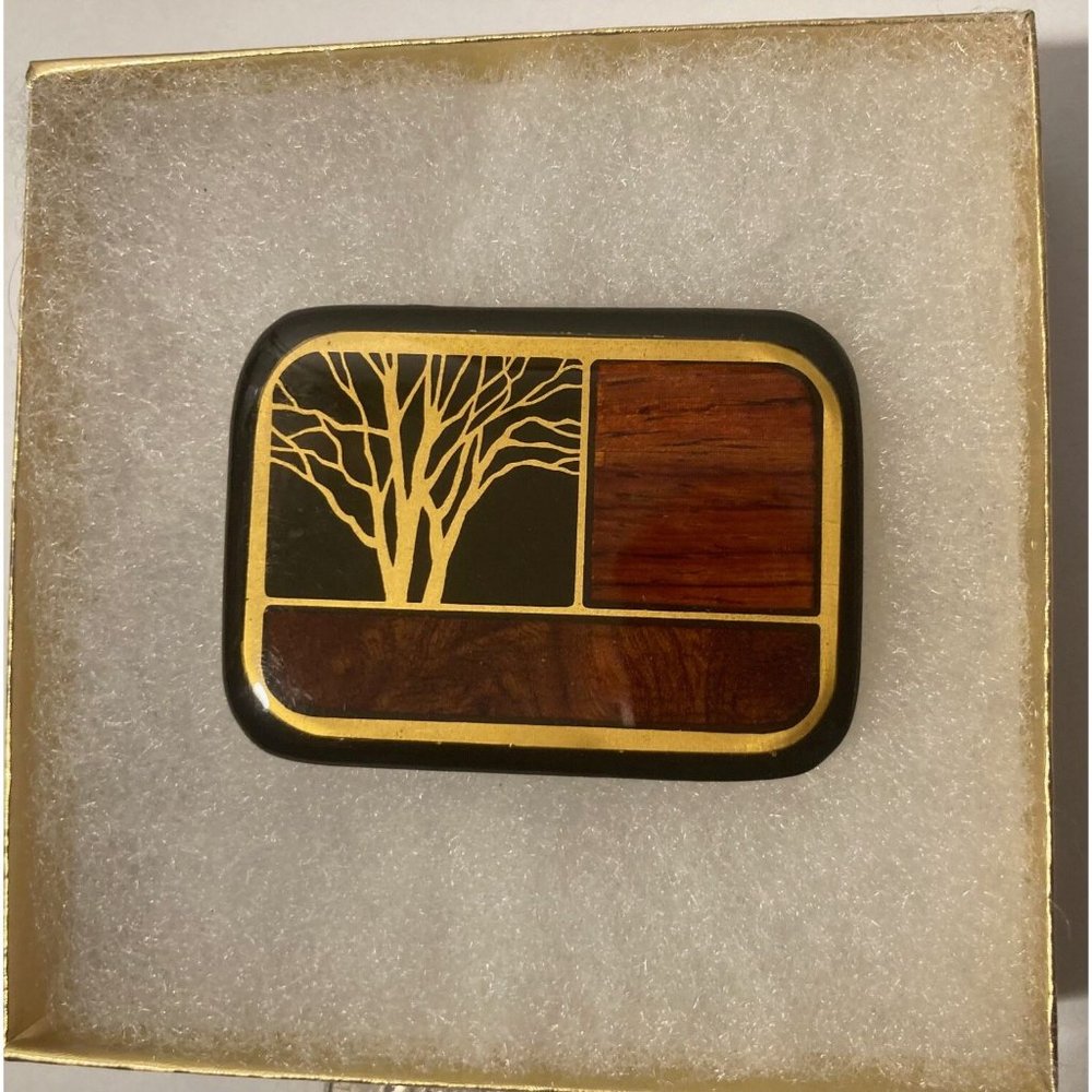 Vintage Metal Belt Buckle, Nice Thick Epoxy Design with Tree Design,