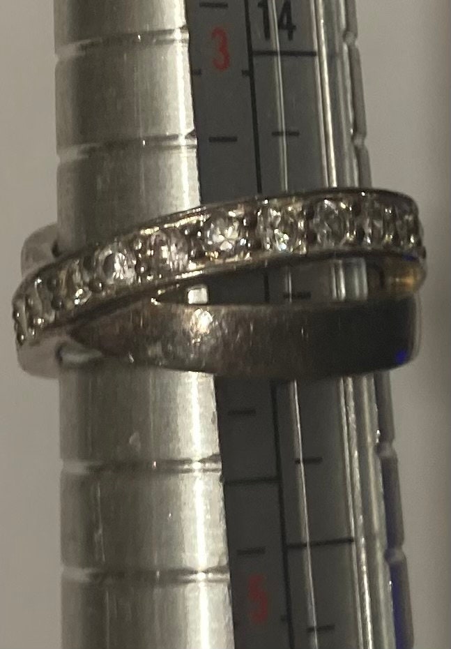 Vintage Sterling Silver Ring, Nice Double Banded with Nice Sparkly Stones Design, Size 4, Nice Design, Quality, Jewelry, 0929, Accessory