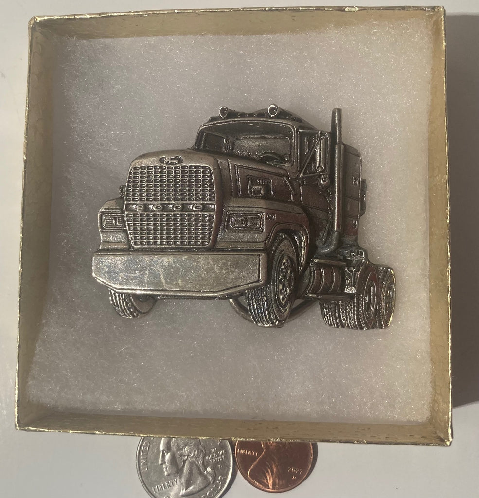 Vintage 1981 Metal Belt Buckle, Truck, Semi, 18 Wheeler, Truck Driving, Peterbilt, Kenworth, Nice Western Design,  2 3/4" x 2", Quality, Made in USA, Country and Western, Heavy Duty, Fashion, Belts, Shelf Display, Collectible Belt Buckle,