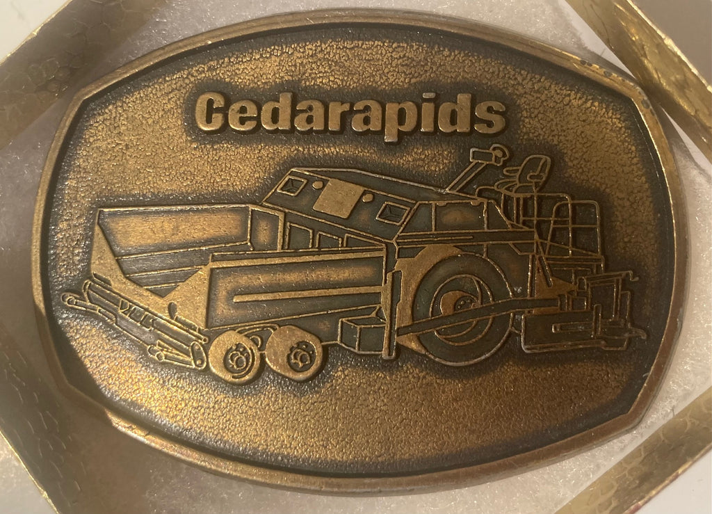 Vintage Metal Belt Buckle, Brass, Cedarapids, Crushing, Screening, Construction, Nice Western Design,  3 1/2" x 2 1/2", Quality, Made in USA, Country and Western, Heavy Duty, Fashion, Belts, Shelf Display, Collectible Belt Buckle