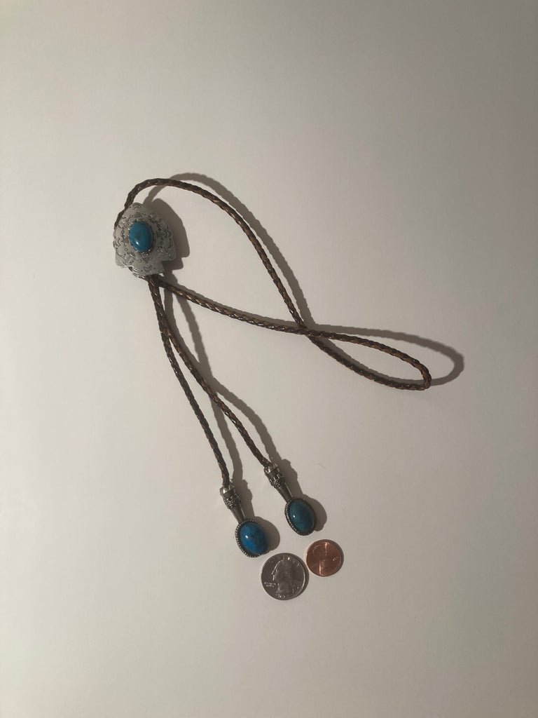 Vintage Metal Bolo Tie, Silver with Nice Turquoise Stones Design, Arrowhead,