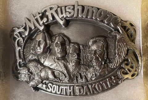 Vintage 1985 Metal Belt Buckle, Mr. Rushmore, South Dakota, Nice Western Design, 3 1/2" x 2 1/2", Quality, Made in USA, Country and Western, Heavy Duty, Fashion, Belts, Shelf Display, Collectible Belt Buckle