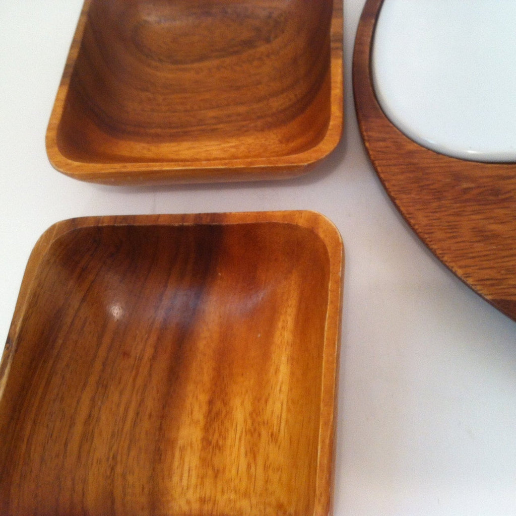 Vintage Wooden Serving Tray with Removable White Dishwasher Safe Plate, and 4 Vintage Wooden Square Bowls, Made in Thailand, Quality Wood