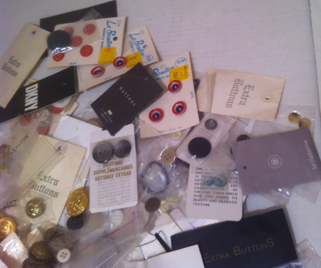 Vintage Lot of Lots of Buttons, Metal, Plastic, Resin, Hard to Find, Fun to Find, Unique Designs, Pile of Vintage Quality Buttons