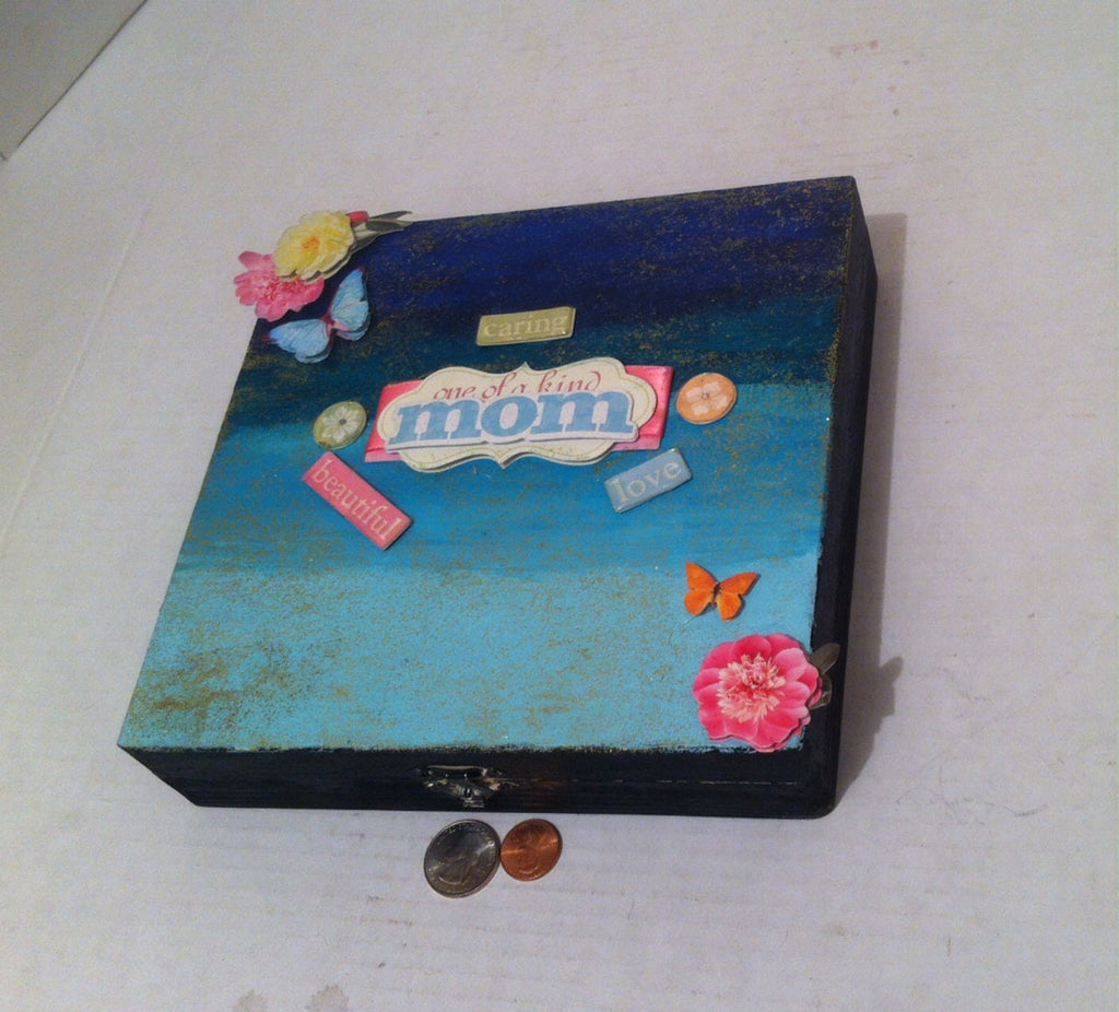 Vintage Wooden Storage Box, Mother, Mom, Caring, Love, Beautiful, 8 1/2 X 8 X 2, The Top Has Glitter but is Hard to Tell in the Pictures