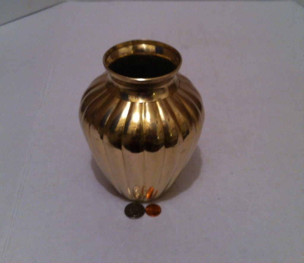 Vintage Metal Brass Vase, Heavy Duty, 2 1/4 Pounds, 7" x 5", Thick Metal, Home Décor, Quality Vase, Table Display, Shelf Display