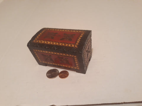 Vintage Wooden Storage Box, Stash Box, 4" x 2" x 2 1/2", Intricate Design, Dresser Display, Shelf Display
