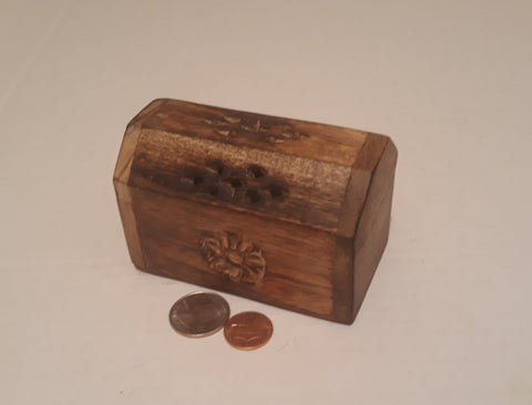 Vintage Wooden Storage Box, Stash Box, Incense Burning Box, 4" x 2 1/2" x 2", Table Decor, Shelf Display.