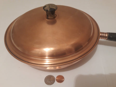 Vintage Metal Copper Pan with Lid, Made in Italy, 14" Long and 9" x 2" Pan Size, Kitchen Decor, Shelf DIsplay.  This Could Use a New Handle