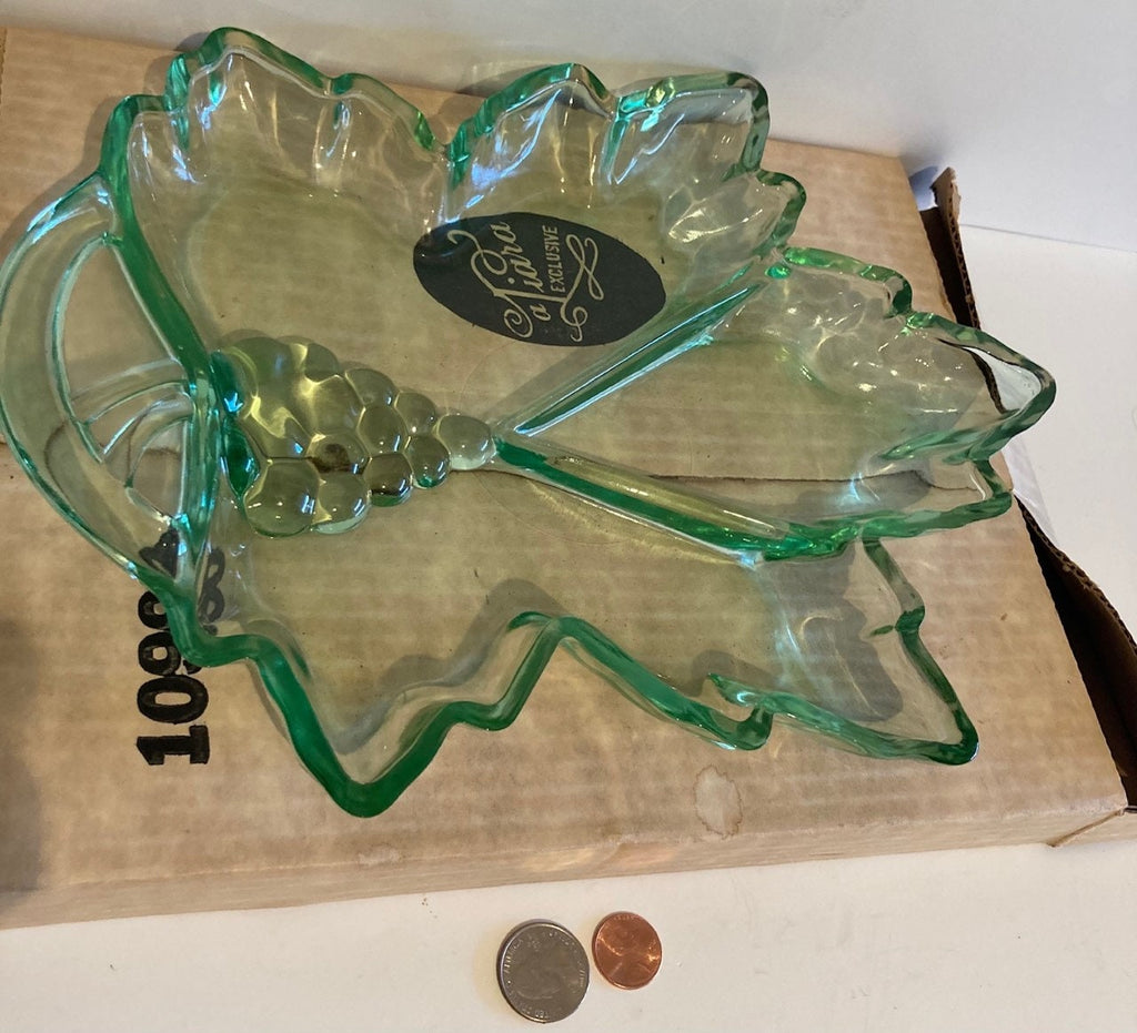 Vintage Green Leaf Platter, Tray, Plate, Tiara Chantilly Green Glass, 12", Quality Glass, Kitchen Decor, Table Display, Shelf Display