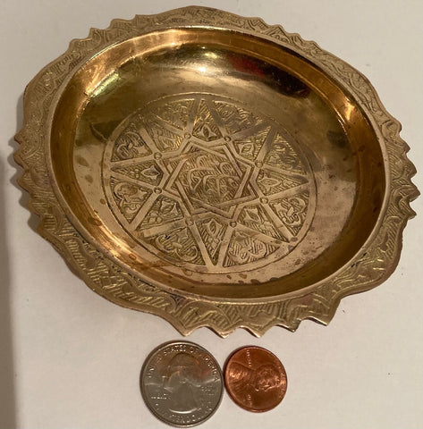 Vintage Metal Brass Bowl, Container, Thick Metal, Change Holder, Keys, Heavy Duty, 5 1/2", Dresser Decor, Shelf Display