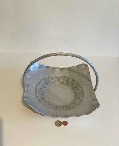 Vintage Metal Forged Aluminum Basket, Fruit Basket, Container, Table Display, 10 1/2" x 10 1/2", Kitchen Decor, Table Display, Shelf DIsplay