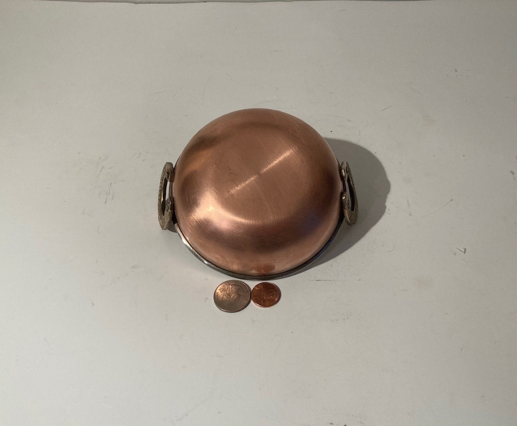 Vintage Metal Copper and Brass Bowl, Pot, Dish, 5" x 1 1/2", Cooking, Kitchen Decor, Hanging Display, This Can Be Shined Up Even More