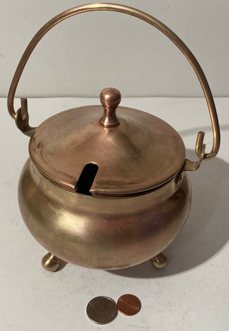 Vintage Metal Brass Pot, Handle, 3 Legged Pot, 9" x 5 1/2", Heavy Duty, Quality, Home Decor, Table Display, Shelf Display