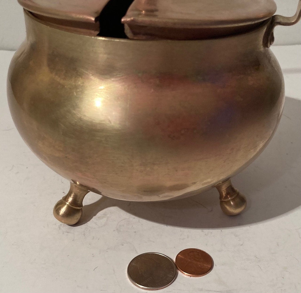 Vintage Metal Brass Pot, Handle, 3 Legged Pot, 9" x 5 1/2", Heavy Duty, Quality, Home Decor, Table Display, Shelf Display