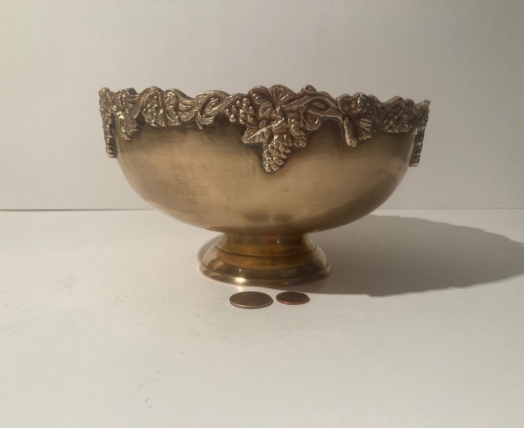 Vintage Metal Solid Brass Fruit Bowl, Container, Dish, Platter, Grape Vines, Quality, Heavy Duty, 8 1/2" Wide, Kitchen Decor, Table Display