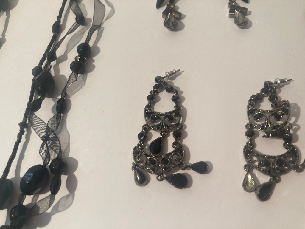 Vintage 7 Piece Jewelry Set, Nordstrom, Monet, Black Stones, Necklaces, Earrings, Fashion, Style, Accessory, Fun, Quality, Box Set