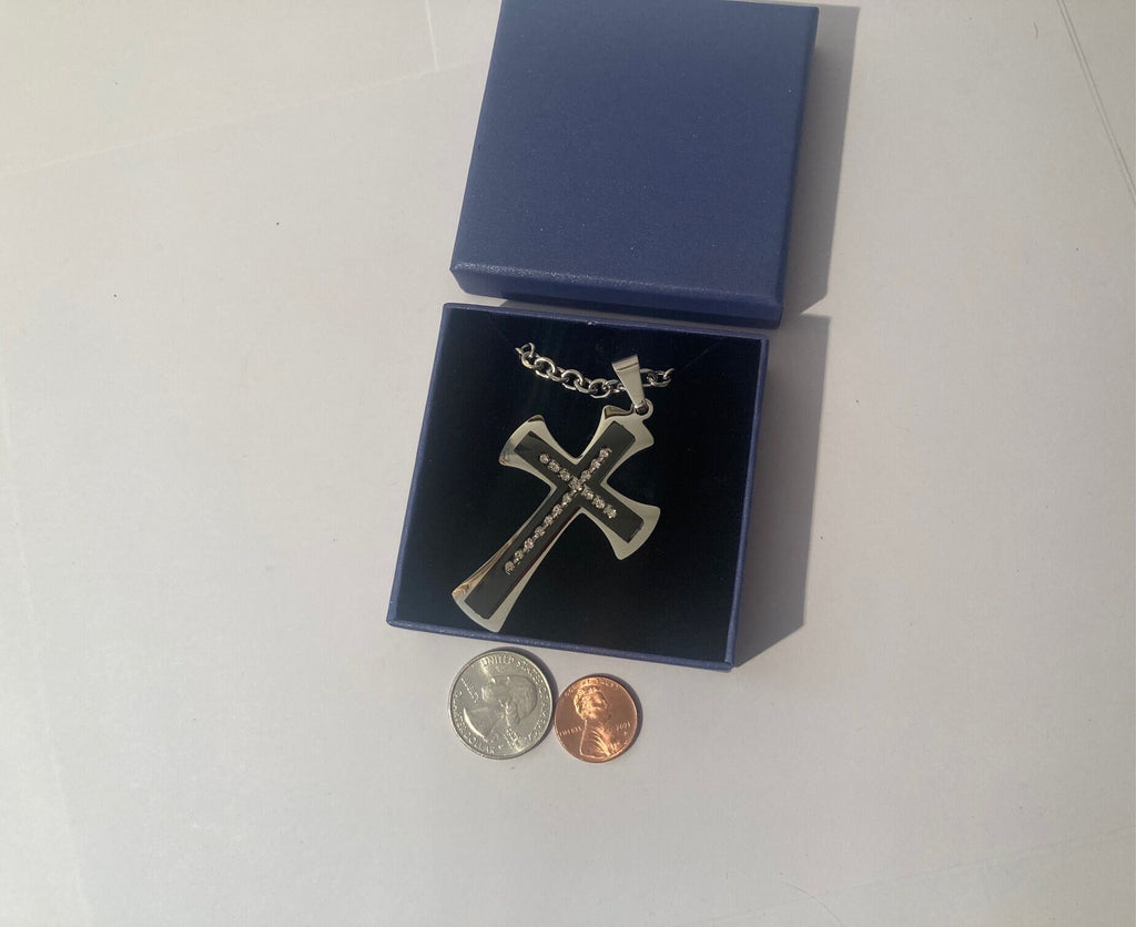 Vintage Metal Cross Necklace, Cross, Crucifix, Religious, Thick Metal, Necklace, Fashion, Style, Accessory, Fun, Quality, Box Set