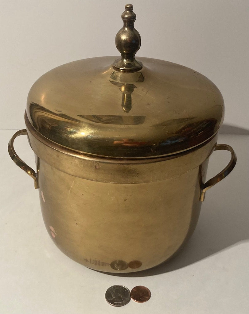 Vintage Brass Ice Bucket, Cooler, Drinks, Beverages, 8" x 7" Bucket Size and Weighs 5 Pounds, Heavy Duty, Quality, Kitchen Decor