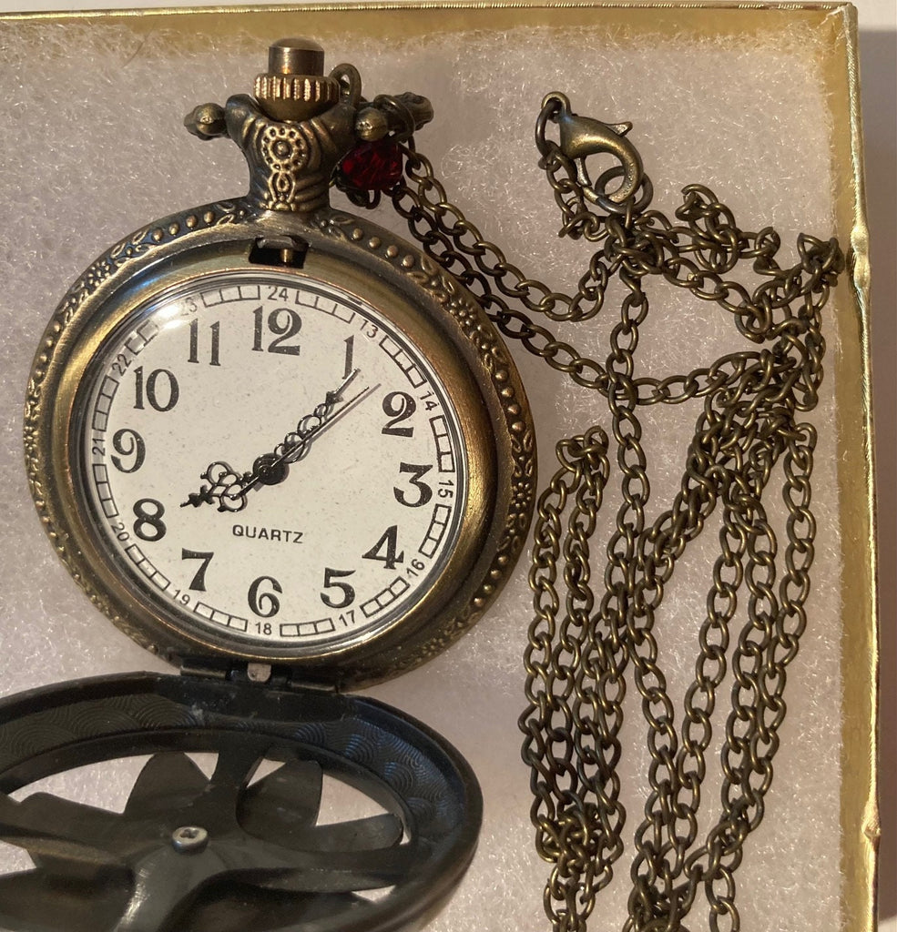 Vintage Metal Pocket Watch, Spinning Cover, Red Stone, Clock, Time, Style