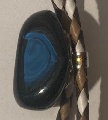 Vintage Metal Bolo Tie, Nice Black Matching Stones Design (The Blue Is A Reflection, It Does Not Have Blue On It, Its Solid Black), Nice