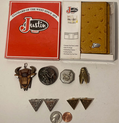 Lot of 7 Western Items, Justin Wallet, Bolo Ties, Wooden Pendant, Collar Tips, Clothing, Fashion, Money, Cowboy, Free Shipping in the U.S.