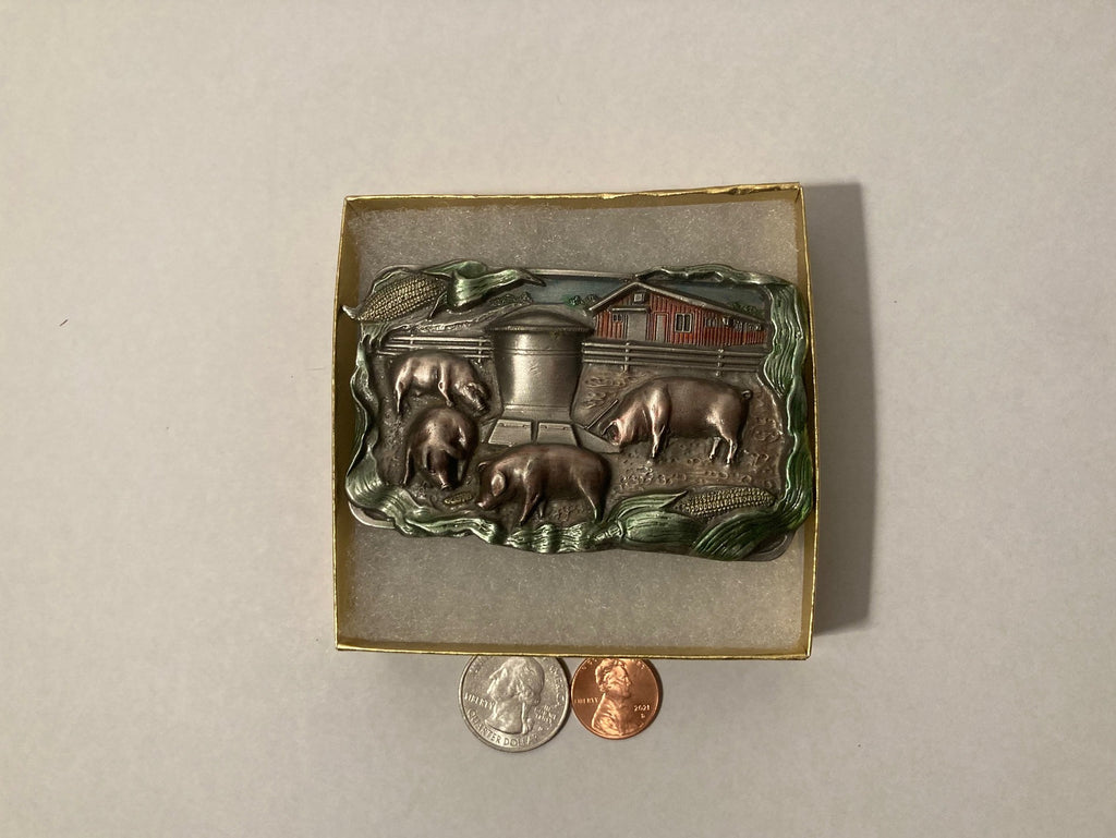 Vintage 1984 Metal Belt Buckle, Farm, Pigs, Sows, Pork, Ham, Livestock, AG, Nice Design, 3 1/2" x 2 1/4", Heavy Duty, Quality, Thick Metal